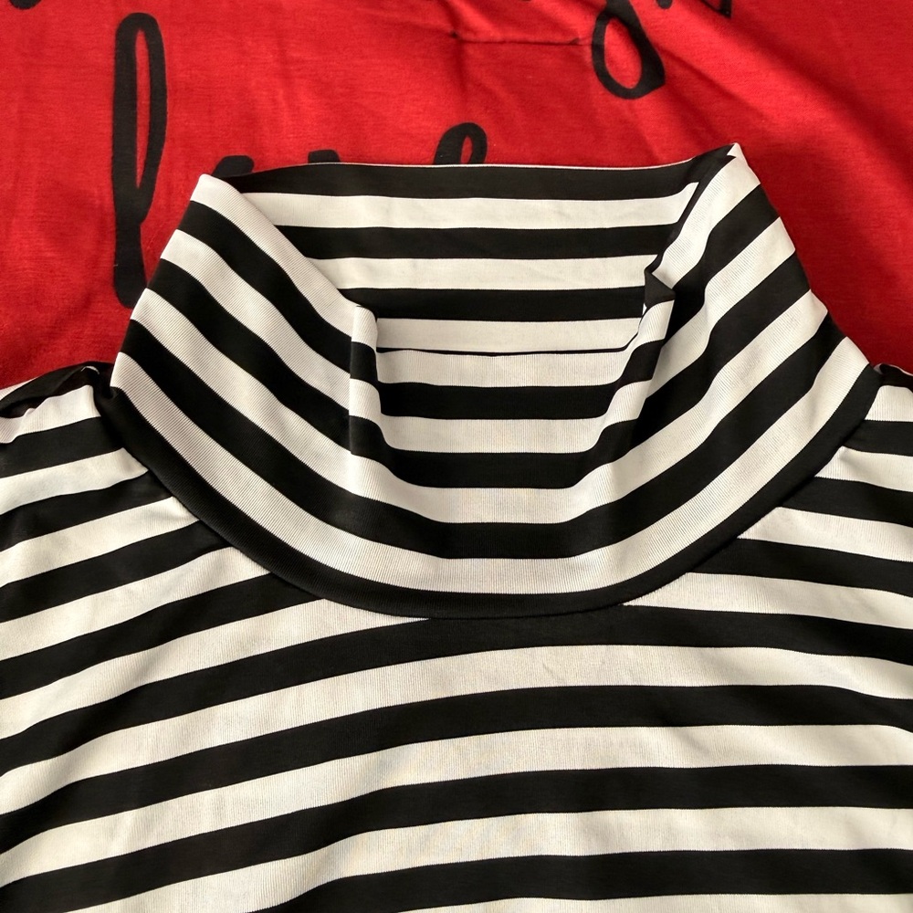 SHEIN Black and White Striped Skirt Set - Picture 8 of 9